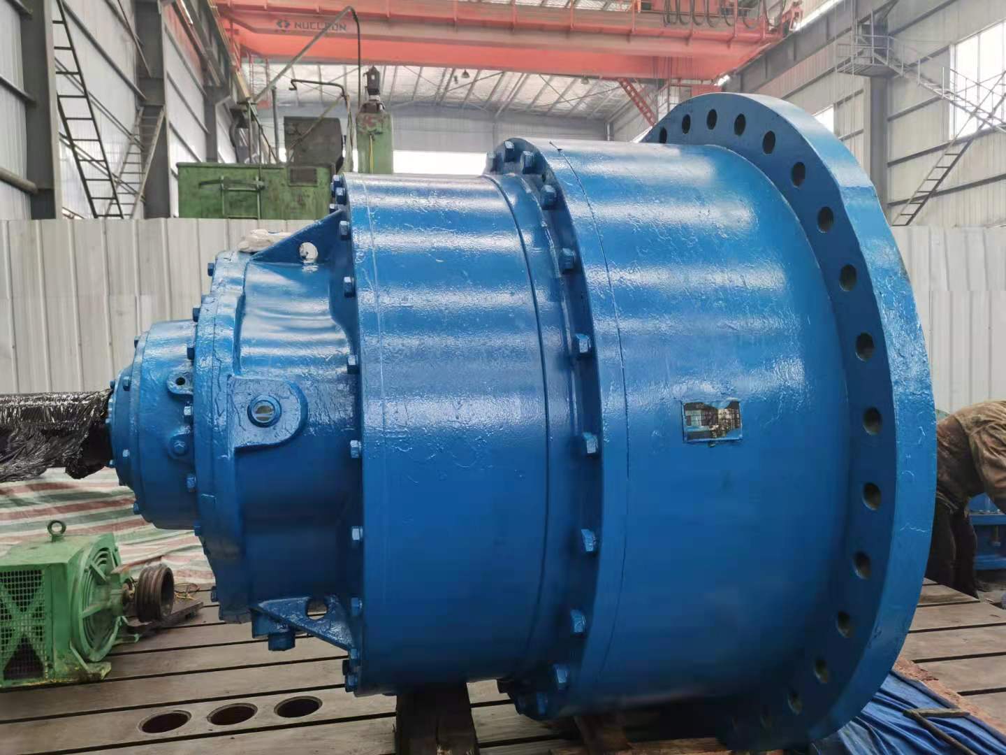 維修輥壓機(jī)GZLP1300減速機(jī)